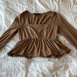 Brown top / lulus , size s